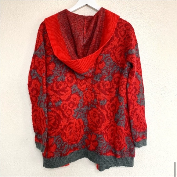 Sparrow Anthropologie Red Floral
Cardigan Sweater - Picture 5 of 5